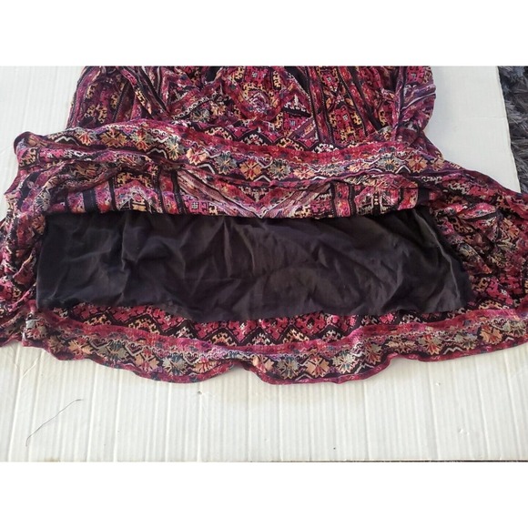 Patrons Of Peace Small Geometric Pattern Long Bell Sleeve Keyhole Neckline Dress - Picture 9 of 12